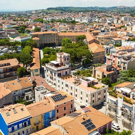 Spacious For A Perfect By Host Hero アパート