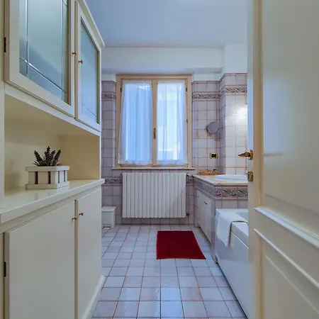 Apartment Spacious A Few Steps From The *