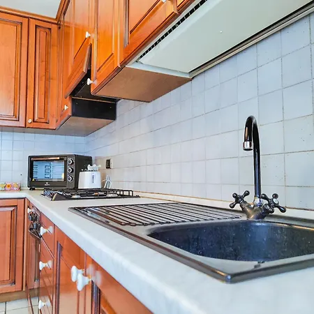 Spacious A Few Steps From The Apartment Civitanova Marche