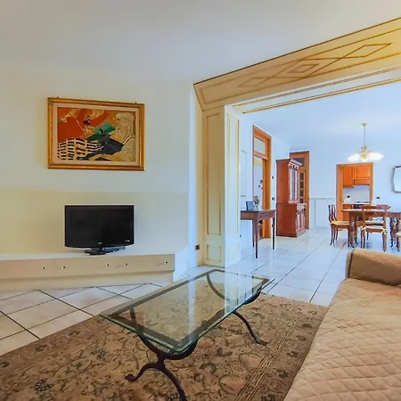 Spacious For A Perfect By Host Hero Apartament *