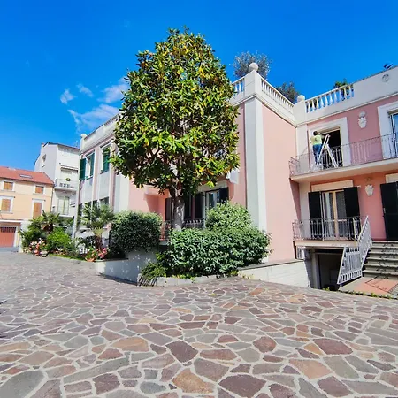 Spacious For A Perfect By Host Hero דירה