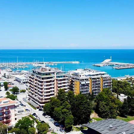 Spacious A Few Steps From The Civitanova Marche