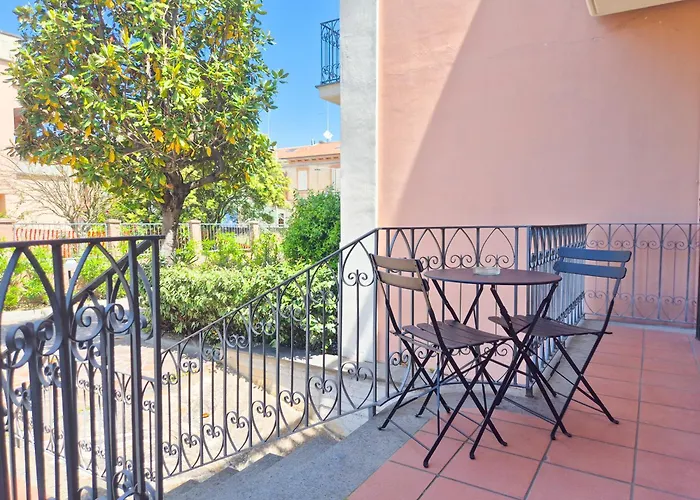 Spacious For A Perfect By Host Hero Appartement *